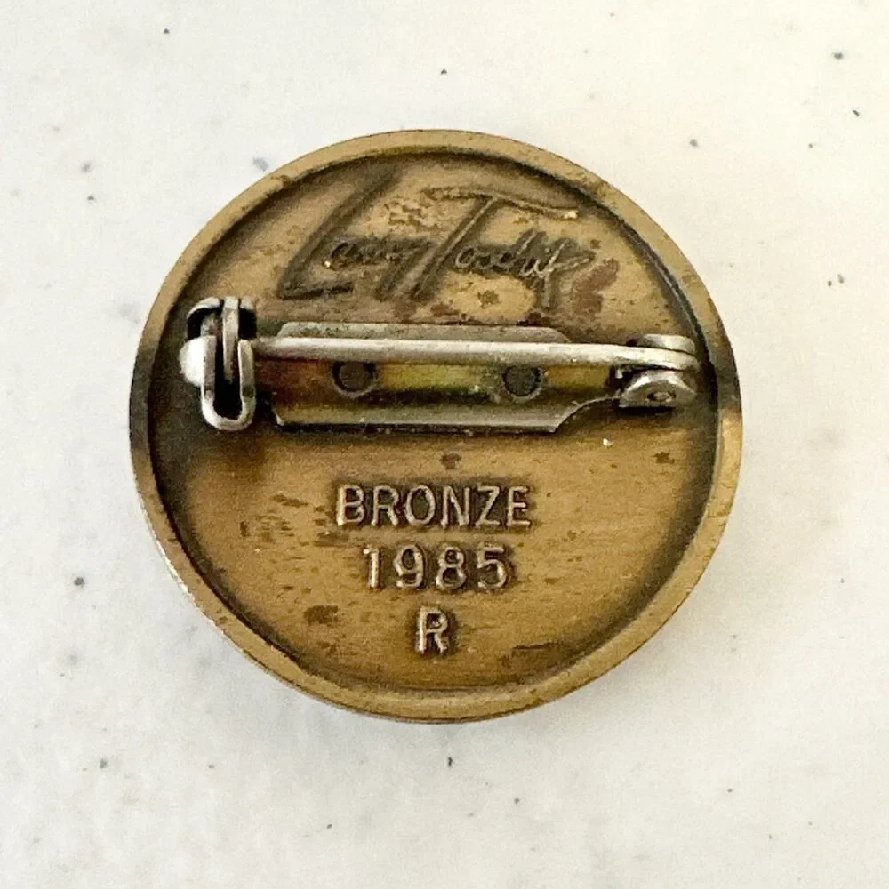Ducks's Unlimited Sponsor Pintail Larry Toschik Design Lapel Pin‎ 1985 Patina ￼